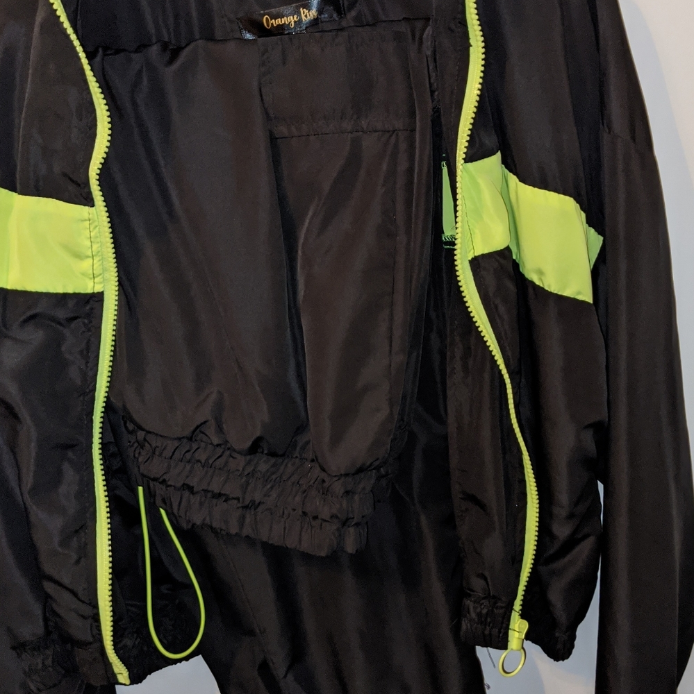 Wind breaker set